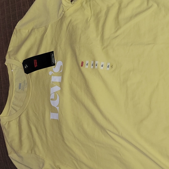 Levi's Tops - Levi's Tee shirt